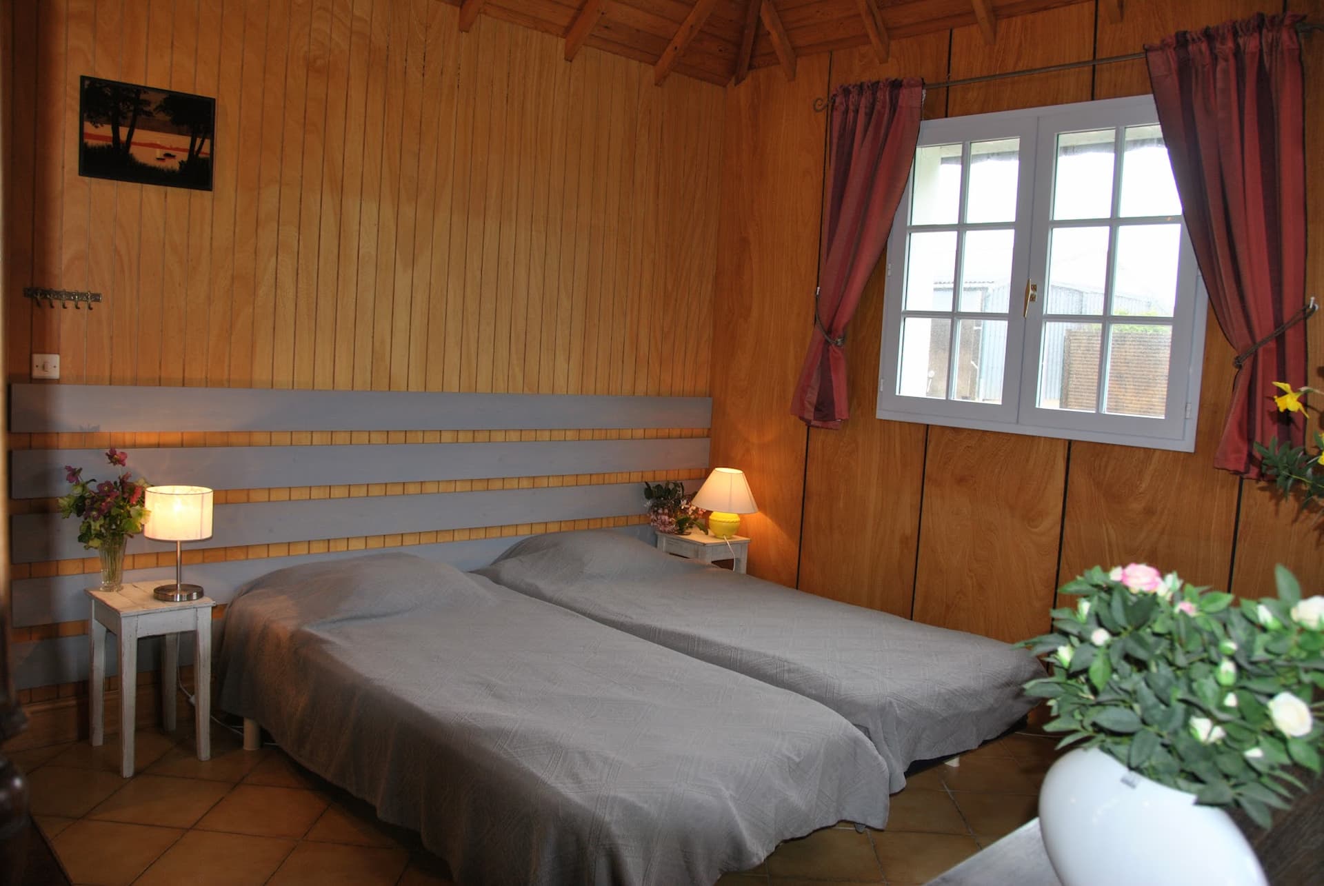 Chambre lits simples au rez-de-chaussée