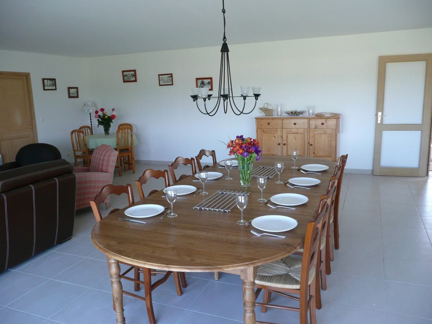 Ty Papy: Salle à manger